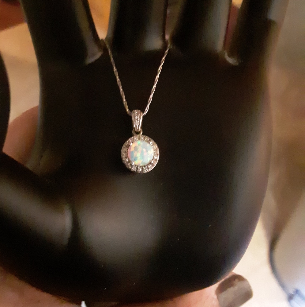 Clearance! Opal and diamond necklaces - Picture 3 of 3